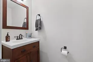 45 Pinckney Dr, Coatesville, PA 19320 - Photo 10