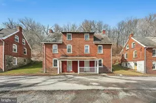 1410 Brick Row, Coatesville, PA 19320 - Photo 10