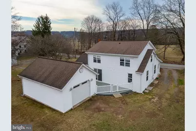 215 Hopewell Road, Elverson, PA 19520 - Photo 4