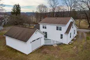 215 Hopewell Rd, Elverson, PA 19520 - Photo 4