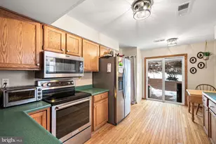 1221 Rhode Island Ln, Downingtown, PA 19335 - Photo 14