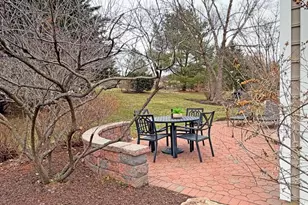 403 Lilac Dr, Kennett Square, PA 19348 - Photo 2