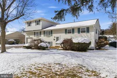 405 Sunset Drive, Downingtown, PA 19335 - Photo 2