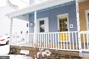 47 Grant St, Phoenixville, PA 19460 - Photo 2