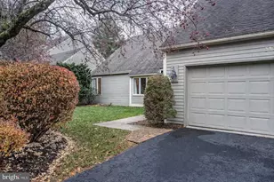 1110 Mews Ln, West Chester, PA 19382 - Photo 2