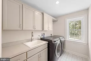 814 Newtown Rd, Berwyn, PA 19312 - Photo 36