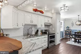 102 Gloucester Ct, Downingtown, PA 19335 - Photo 10