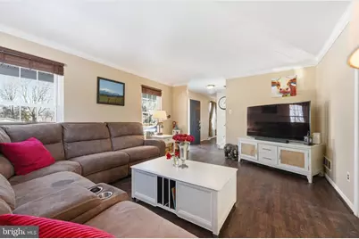 102 Gloucester Court, Downingtown, PA 19335 - Photo 6