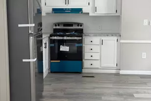 867 Aspen Ave, Spring City, PA 19475 - Photo 4