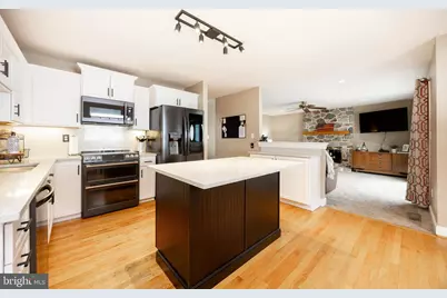 35 Oakwood Lane, Phoenixville, PA 19460 - Photo 8