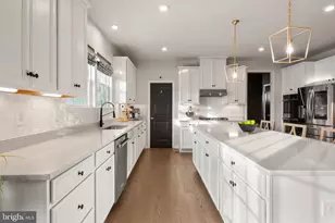 1123 Isabella Ct, Downingtown, PA 19335 - Photo 6