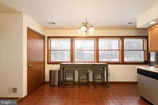 166 Rosehill Ave, West Grove, PA 19390 - Photo 8