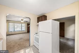 10 W Summit Ave, Oxford, PA 19363 - Photo 32