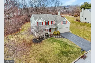 258 Thornridge Drive, Thorndale, PA 19372 - Photo 2