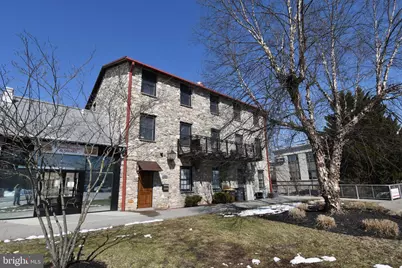 26 E Lancaster Avenue #R3, Downingtown, PA 19335 - Photo 2