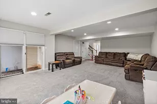 256 S Savanna Dr, Pottstown, PA 19465 - Photo 12