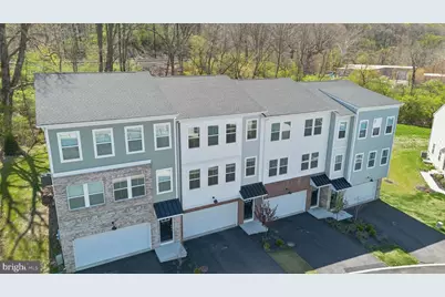 135 Four Leaf Drive, Downingtown, PA 19335 - Photo 2