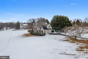 825 Bainbridge Dr, West Chester, PA 19382 - Photo 2