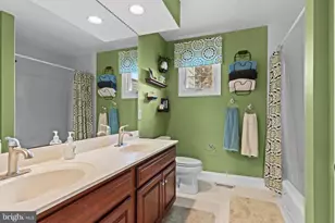 825 Bainbridge Dr, West Chester, PA 19382 - Photo 46