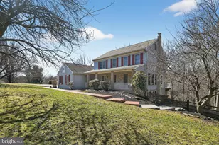 129 Freedom Valley Cir, Coatesville, PA 19320 - Photo 2