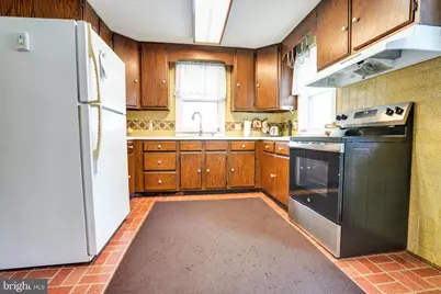 535 Valley Park Road, Phoenixville, PA 19460 - Photo 2