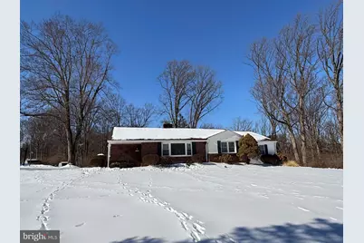 200 E Hilltop Road, West Chester, PA 19382 - Photo 1