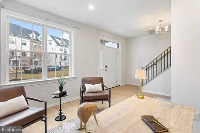 609 Burcham Street, Phoenixville, PA 19460 - Photo 2