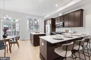 609 Burcham St, Phoenixville, PA 19460 - Photo 8