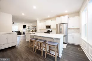 308 Dawson Pl, Downingtown, PA 19335 - Photo 6