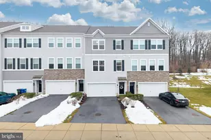 308 Dawson Pl, Downingtown, PA 19335 - Photo 2