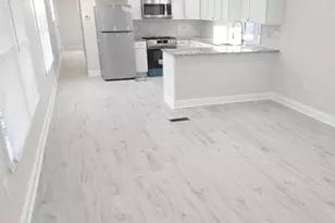 885 Buttonwood Ave, Spring City, PA 19475 - Photo 2