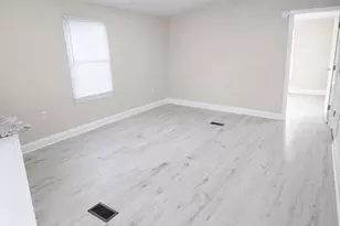 885 Buttonwood Ave, Spring City, PA 19475 - Photo 6