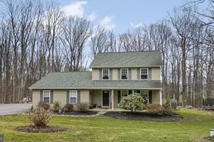 144 Brandywine Dr, Coatesville, PA 19320 - Photo 2