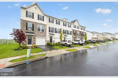 839 Pecan Road, Spring City, PA 19475 - Photo 2