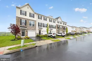 839 Pecan Rd, Spring City, PA 19475 - Photo 2