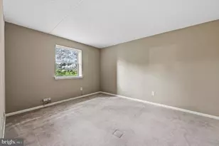 2402 Pond View Dr, West Chester, PA 19382 - Photo 12