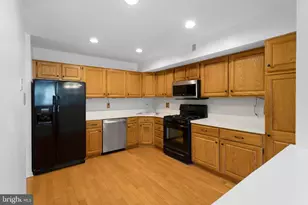 41 Main St, Chesterbrook, PA 19087 - Photo 8