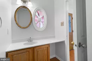 41 Main St, Chesterbrook, PA 19087 - Photo 6