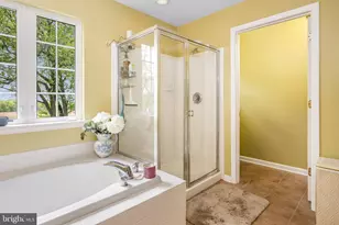 430 Dartmouth Ln, West Grove, PA 19390 - Photo 18