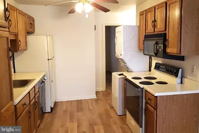 121 S 3rd Street #3, Oxford, PA 19363 - Photo 2