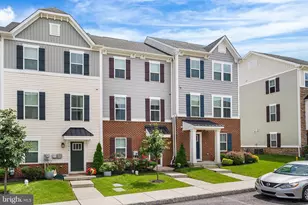 612 Holywell Dr, Malvern, PA 19355 - Photo 2