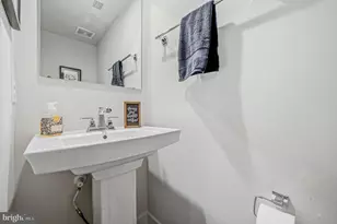 419 Paperbark Sq, Downingtown, PA 19335 - Photo 10