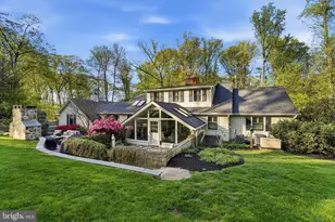 1 Oak Tree Ln, Malvern, PA 19355 - Photo 2