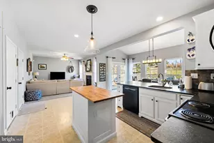 4 McKean Cir, West Grove, PA 19390 - Photo 14