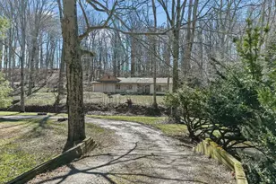 310 Woodview Rd, West Grove, PA 19390 - Photo 1