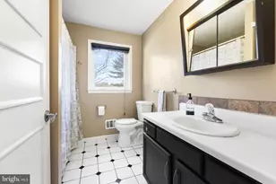 1354 Ridgeview Cir, Downingtown, PA 19335 - Photo 16