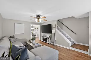 6 Franklin Ave, Phoenixville, PA 19460 - Photo 2