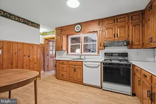 1212 Madison Ave, Phoenixville, PA 19460 - Photo 10