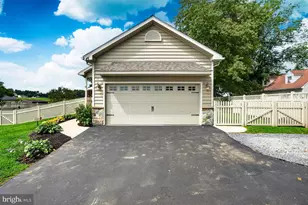 3054 Manor Rd, Coatesville, PA 19320 - Photo 2