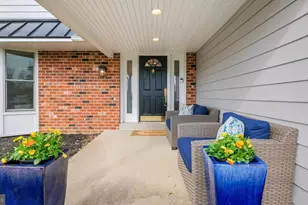 1346 Mark Dr, West Chester, PA 19380 - Photo 4